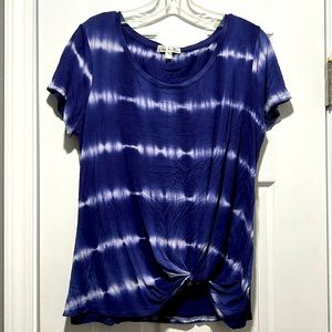 Nine Britton 💙 Knot Tie Stripe Tee